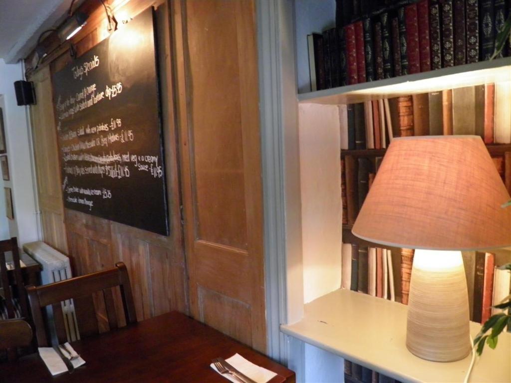 The Talbot Inn Eynsham Buitenkant foto