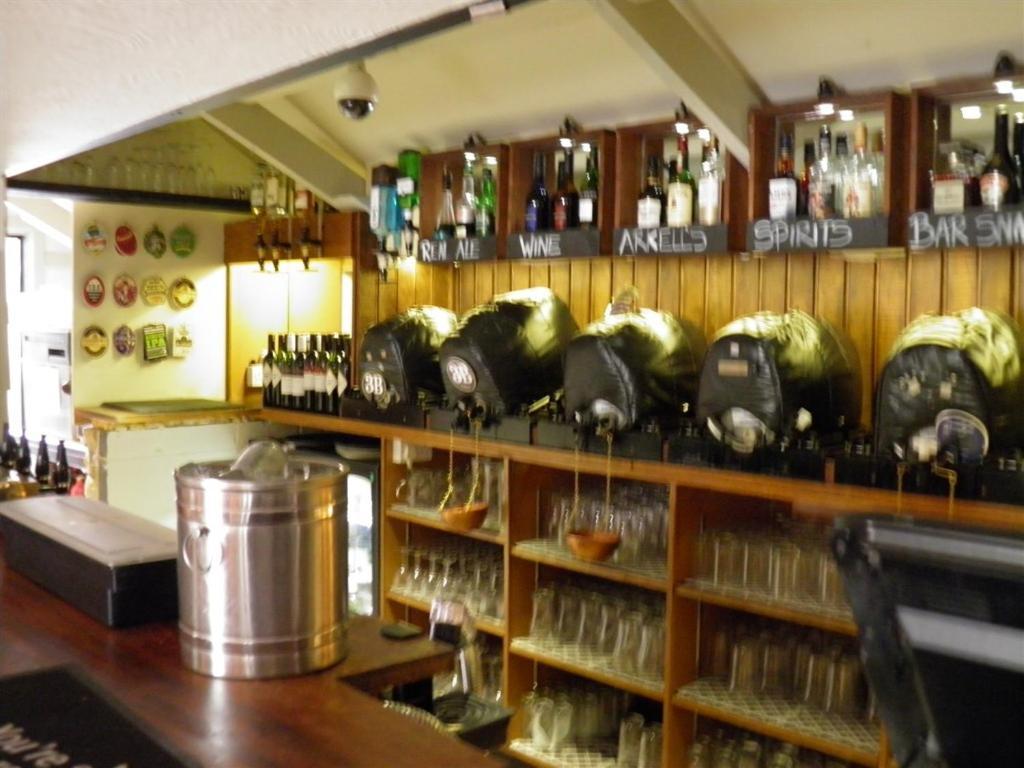 The Talbot Inn Eynsham Buitenkant foto