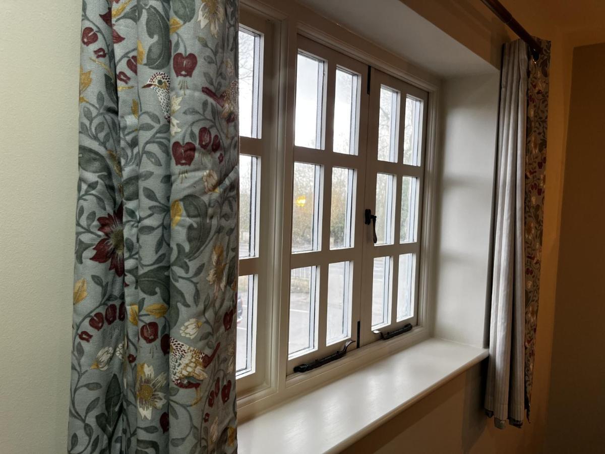 The Talbot Inn Eynsham Buitenkant foto